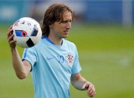 孔帕尼：有些时刻比分甚至已经到了7-1